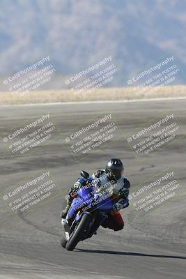 media/Oct-30-2025-Racers Edge (Thu) [[dabbdaf680]]/3-B Group/Session 2 (Bowl Exit)/